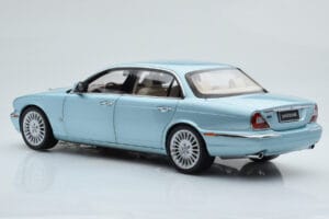 Jaguar XJ6 X350 Seafrost Light Blue Almost Real 1:18 810503 Diecast — photo 8 of 11