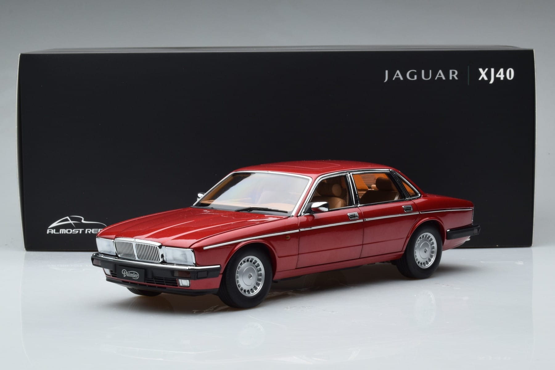 Jaguar XJ6 XJ40 Flamenco Red Almost Real 1:18 810541 Diecast — photo 11 of 11