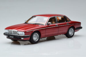 Jaguar XJ6 XJ40 Flamenco Red Almost Real 1:18