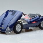 Jaguar XKSS Blue AUTOart 1:18 - image 2 of 9