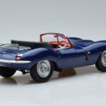 Jaguar XKSS Blue AUTOart 1:18 - image 3 of 9
