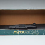 Jaguar XKSS Blue AUTOart 1:18 - image 8 of 9