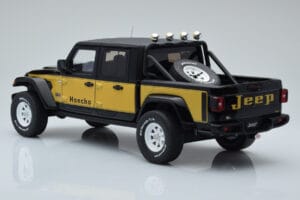 Jeep Gladiator Honcho Black GT Spirit 1:18 GT422 Resin — photo 5 of 6