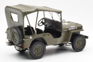 Jeep Willys With Canvas Top UT Models 1:18 180149002 Diecast — photo 2 of 6