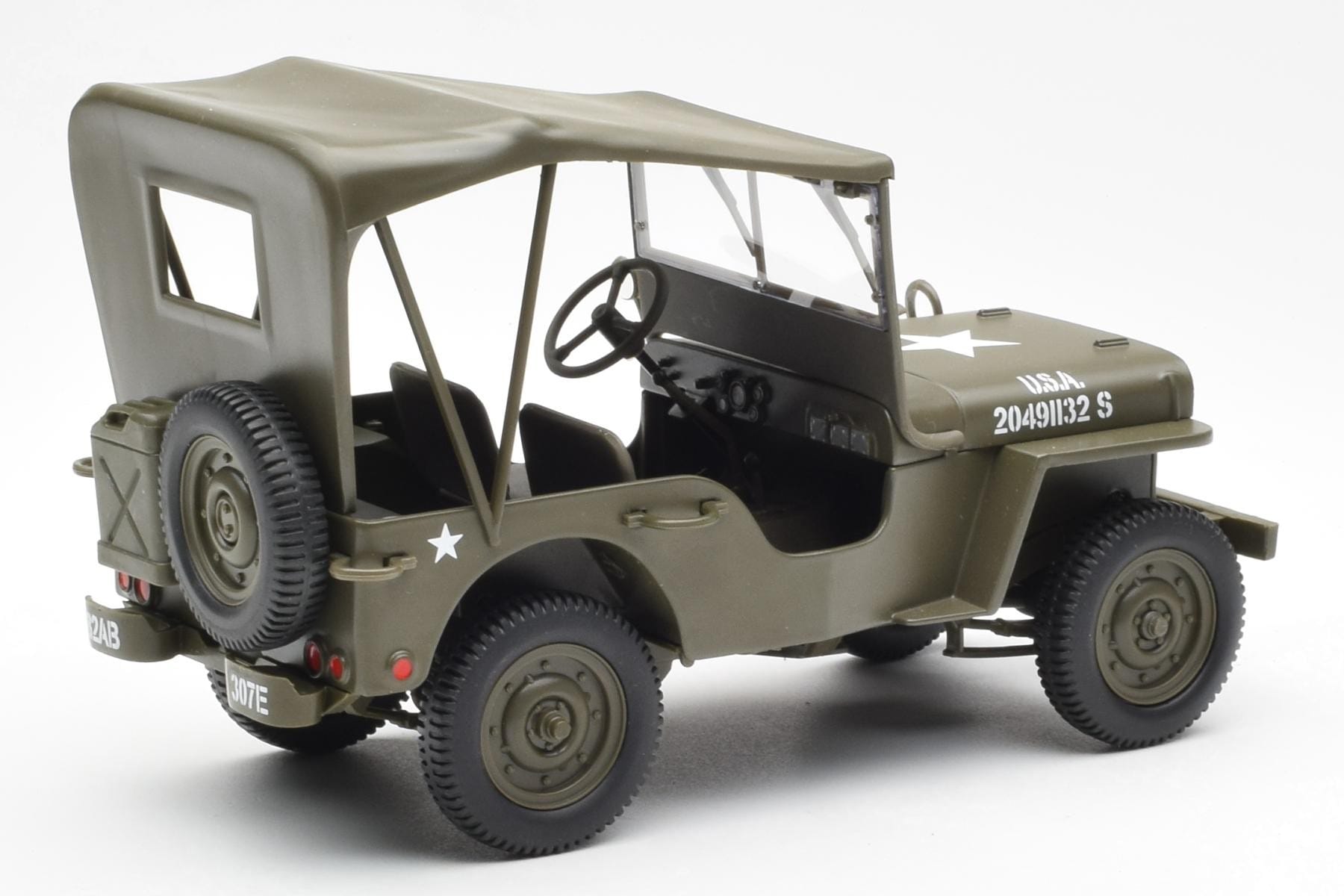 Jeep Willys With Canvas Top UT Models 1:18 180149002 Diecast — photo 2 of 6
