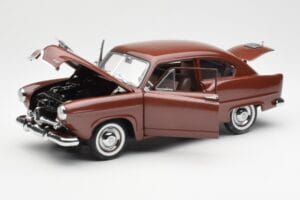Kaiser Henry J Caribbean Coral Metallic Sun Star 1:18 5101 Diecast — photo 2 of 8