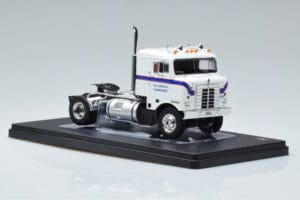 Kenworth Bullnose Ross Mackie Transport White IXO 1:43 TR063 Diecast — photo 4 of 6