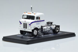 Kenworth Bullnose Ross Mackie Transport White IXO 1:43 TR063