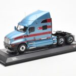 Kenworth T2000 Light Blue Red IXO 1:43 TR180 - image 2 of 4