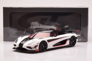 Koenigsegg Agera RS Arctic White GT Spirit 1:18 GT877 Resin — photo 6 of 6