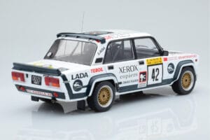 Lada 2105 VFTS #42 S. Brundza Rally 1000 Lakes 1984 IXO 1:18 18RMC146 Diecast — photo 2 of 6
