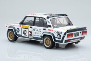 Lada 2105 VFTS #42 S. Brundza Rally 1000 Lakes 1984 IXO 1:18 18RMC146 Diecast — photo 5 of 6