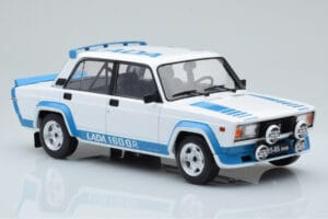 Lada 2105 VFTS White IXO 1:18 18CMC144 Diecast — photo 4 of 6