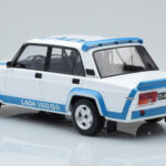 Lada 2105 VFTS White IXO 1:18 - image 5 of 6