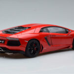 Lamborghini Aventador LP700-4 Andromeda Red AUTOart 1:18 - image 3 of 10