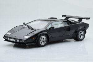 Lamborghini Countach LP5000S Black AUTOart 1:18