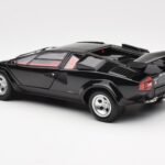 Lamborghini Countach LP 5000 Quattrovalvole Black Kyosho 1:18 08320BK - image 7 of 8
