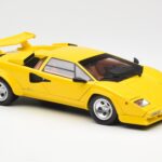 Lamborghini Countach LP 5000 Quattrovalvole Yellow Kyosho 1:18 08320Y - image 6 of 8