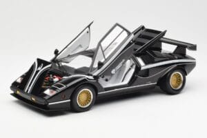 Lamborghini Countach LP 500R Black Kyosho 1:18 08320C Diecast — photo 2 of 8