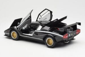 Lamborghini Countach LP 500R Black Kyosho 1:18 08320C Diecast — photo 5 of 8