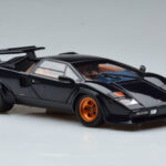 Lamborghini Countach LP500S Walter Wolf Dark Blue Kyosho 1:18 - image 6 of 11