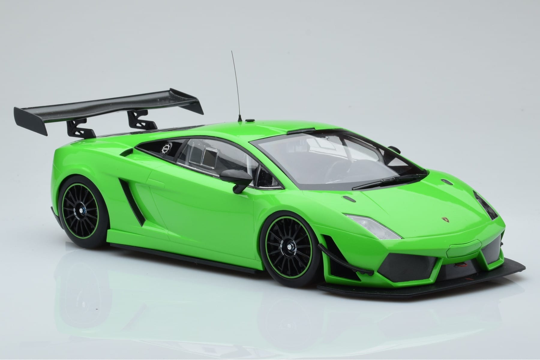 Lamborghini Gallardo LP600+ GT3 Green Minichamps 1:18 151111101 Diecast — photo 4 of 6