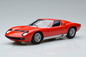 Lamborghini Miura SV Red AUTOart 1:18