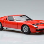 Lamborghini Miura SV Red AUTOart 1:18 - image 6 of 8