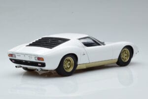 Lamborghini Miura SV White AUTOart 1:18 74544 Diecast — photo 3 of 8