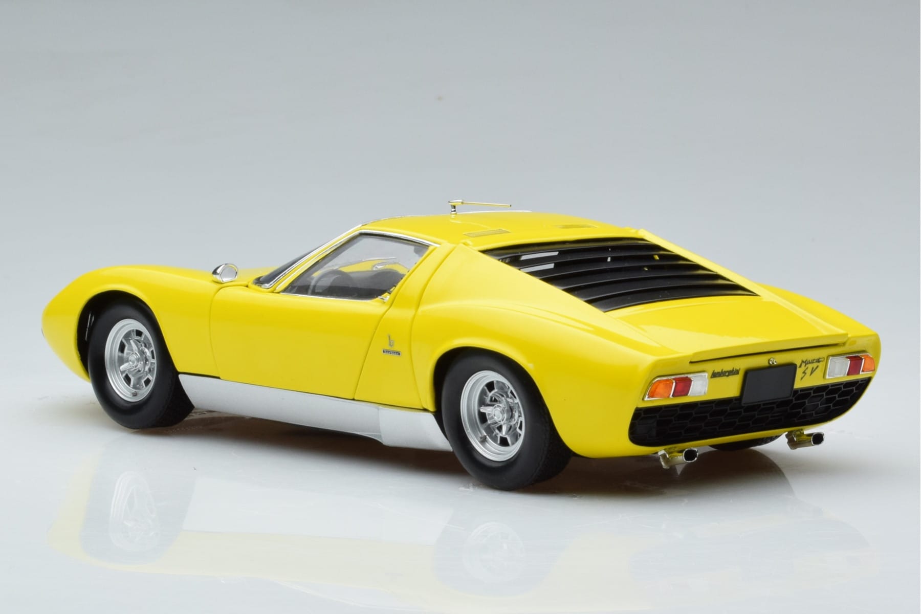Lamborghini Miura SV Yellow Kyosho 1:18 08317Y Diecast — photo 7 of 11
