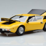 Lamborghini Urraco Yellow Kyosho 1:18 - image 2 of 10