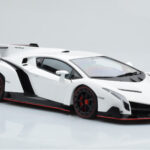 Lamborghini Veneno White AUTOart 1:18 - image 6 of 8