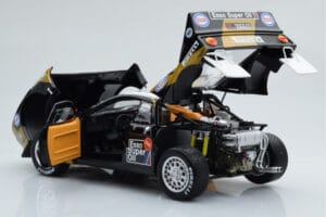 Lancia 037 ESSO #3 F. Tabaton Rally Targa Florio 1985 Kyosho 1:18 08306H Diecast — photo 3 of 8