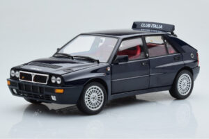 Lancia Delta HF Integrale Club Italia Blue Kyosho 1:18