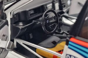 Lancia Delta HF Integrale Evoluzione #3 D. Auriol / B. Occelli Tour de Corse 1992 Kyosho 1:18 08348H Diecast — photo 7 of 9