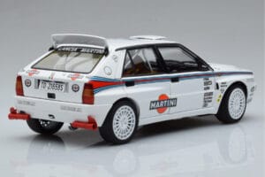 Lancia Delta HF Integrale Evoluzione Test Car Kyosho 1:18 08348G Diecast — photo 3 of 9