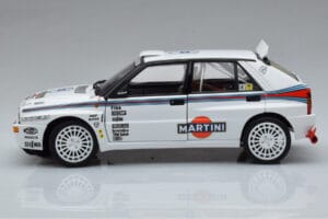 Lancia Delta HF Integrale Evoluzione Test Car Kyosho 1:18 08348G Diecast — photo 4 of 9