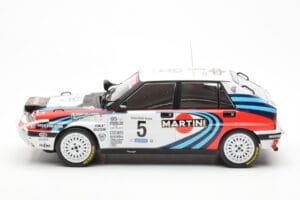 Lancia Delta Integrale 16V #5 J. Kankkunen / J. Piironen Rally Safari 1990 IXO 1:18 18RMC139C Diecast — photo 3 of 6