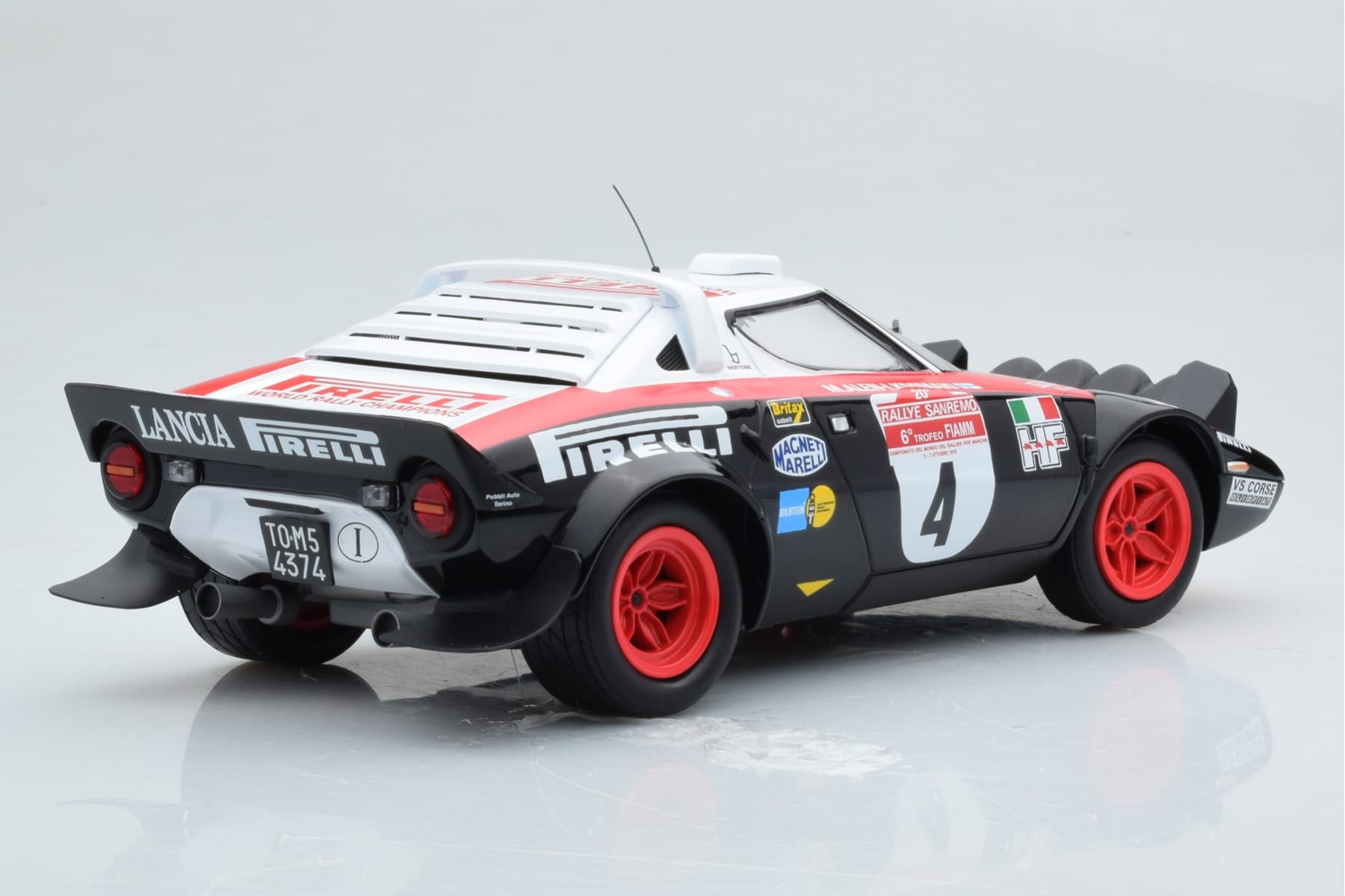 Lancia Stratos Pirelli #4 M. Alen / I. Kivimaki Winners Rally Sanremo 1978 Minichamps 1:18 155781704 Diecast — photo 2 of 6