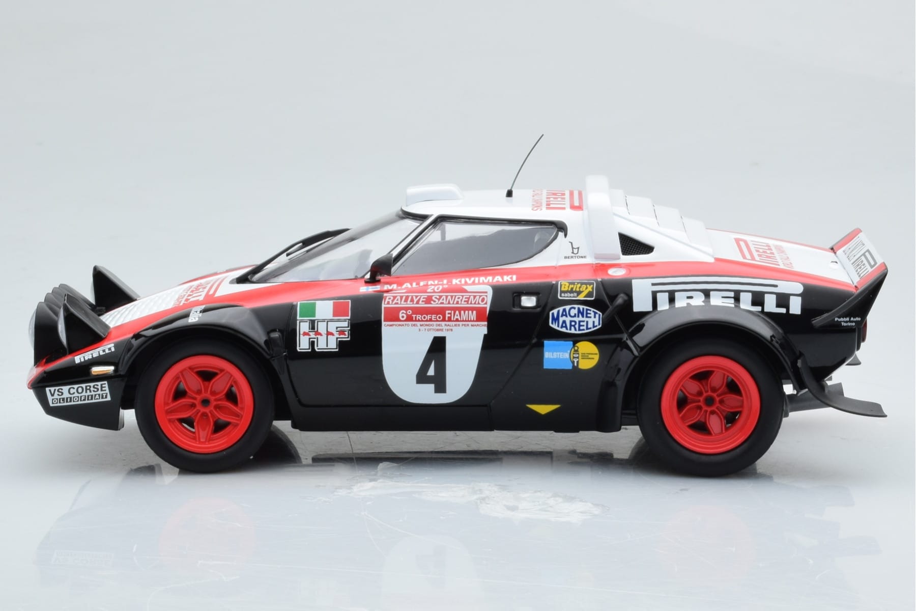 Lancia Stratos Pirelli #4 M. Alen / I. Kivimaki Winners Rally Sanremo 1978 Minichamps 1:18 155781704 Diecast — photo 3 of 6