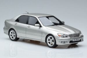 Lexus IS200 XE10 Silver Otto 1:18 OT991 Resin — photo 4 of 6