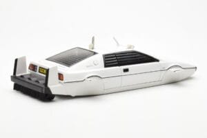 Lotus Esprit Type 79 James Bond The Spy Who Loved Me Submarine White AUTOart 1:18 75306 Diecast — photo 5 of 8