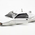 Lotus Esprit Type 79 James Bond The Spy Who Loved Me Submarine White AUTOart 1:18 - image 8 of 8