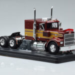 Marmon CHDT Red Gold IXO 1:43 - image 4 of 6