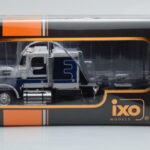 Marmon CHDT White Blue IXO 1:43 - image 4 of 4
