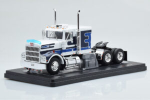 Marmon CHDT White Blue IXO 1:43