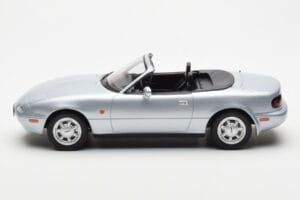 Mazda MX-5 NA Silver Norev 1:18 188023 Diecast — photo 3 of 7