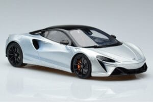 McLaren Artura Silver GT Spirit 1:18 GT873 Resin — photo 4 of 6