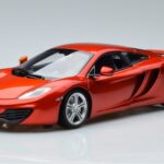 McLaren MP4-12C With Stig Top Gear Figurine Minichamps 1:18 519101330 Diecast