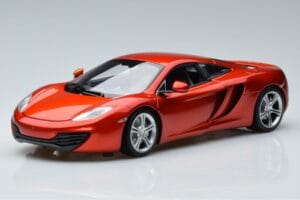 McLaren MP4-12C With Stig Top Gear Figurine Minichamps 1:18 519101330 Diecast